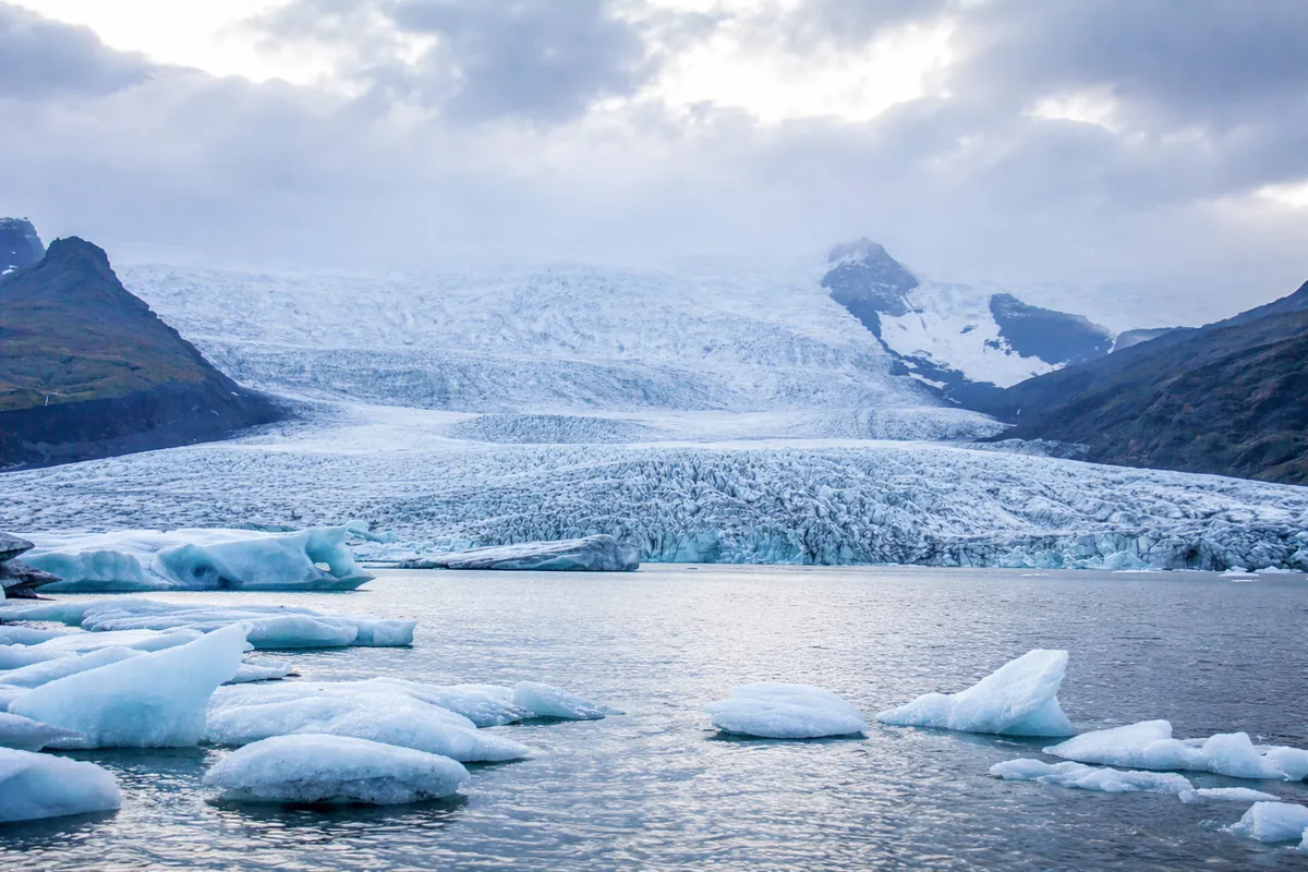 Fjallsárlón glacier lagoon with Fjallsjökull glacier tongue seen from the viewpoint near the parking area
